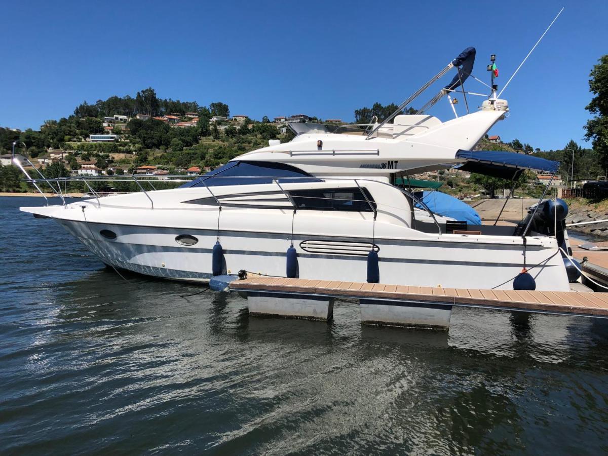 Aquadouro Yacht Radames - Sleep Boat Experience Hotel Castelo de Paiva Bagian luar foto