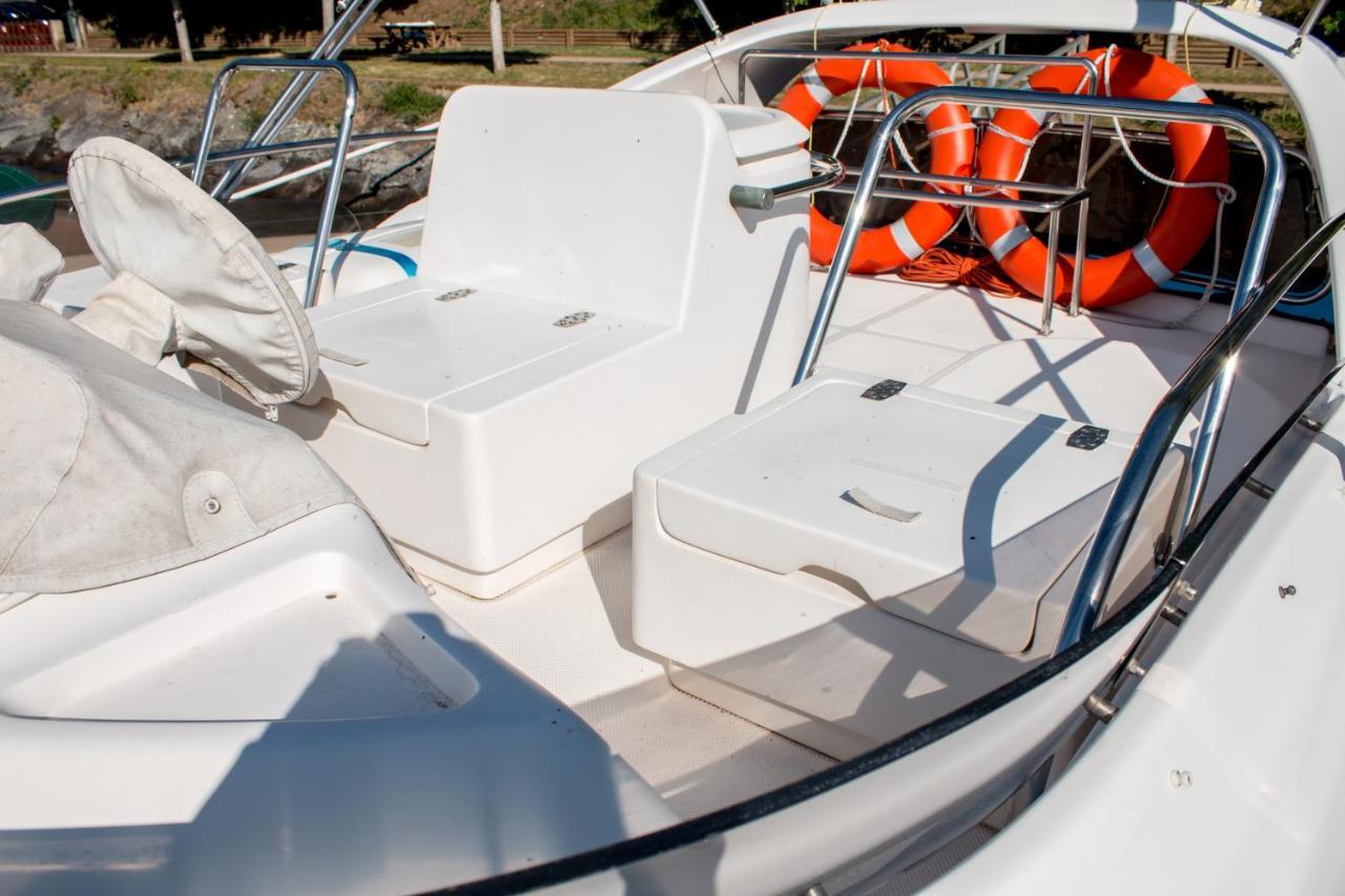 Aquadouro Yacht Radames - Sleep Boat Experience Hotel Castelo de Paiva Bagian luar foto