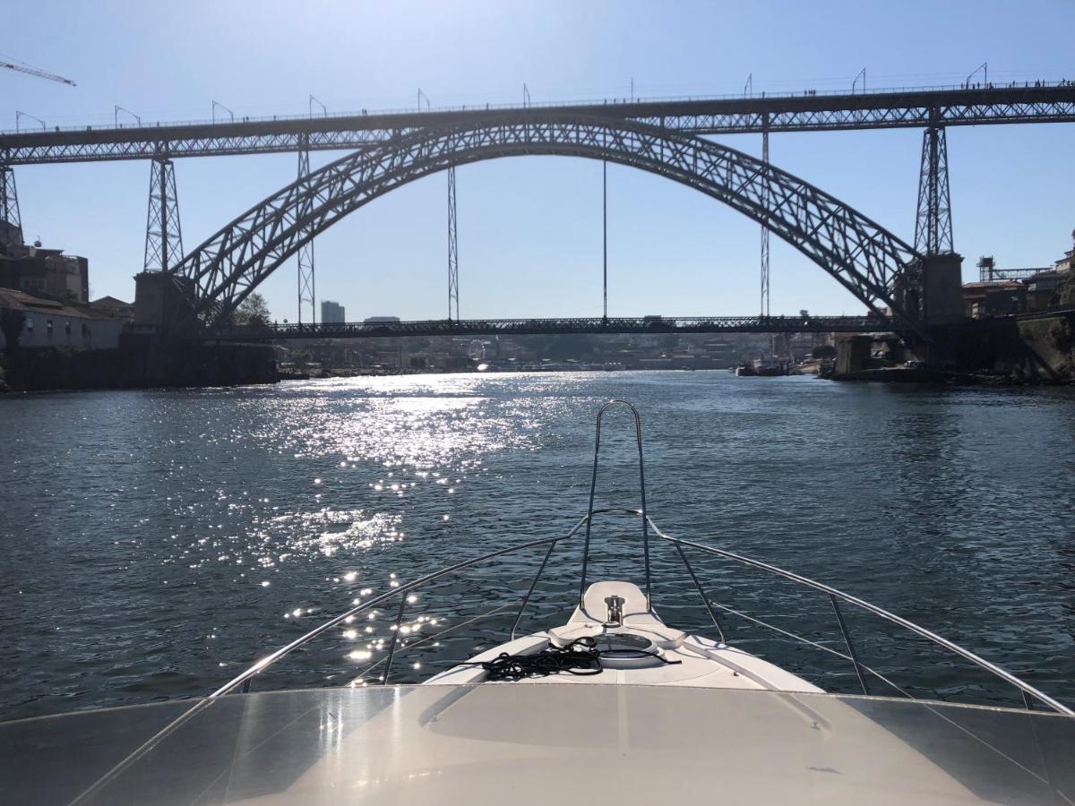 Aquadouro Yacht Radames - Sleep Boat Experience Hotel Castelo de Paiva Bagian luar foto