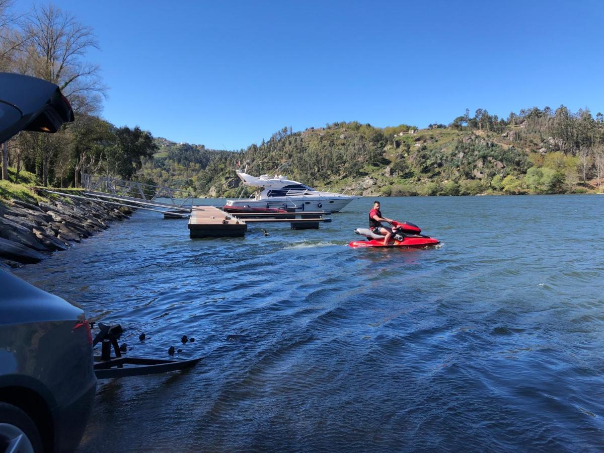 Aquadouro Yacht Radames - Sleep Boat Experience Hotel Castelo de Paiva Bagian luar foto