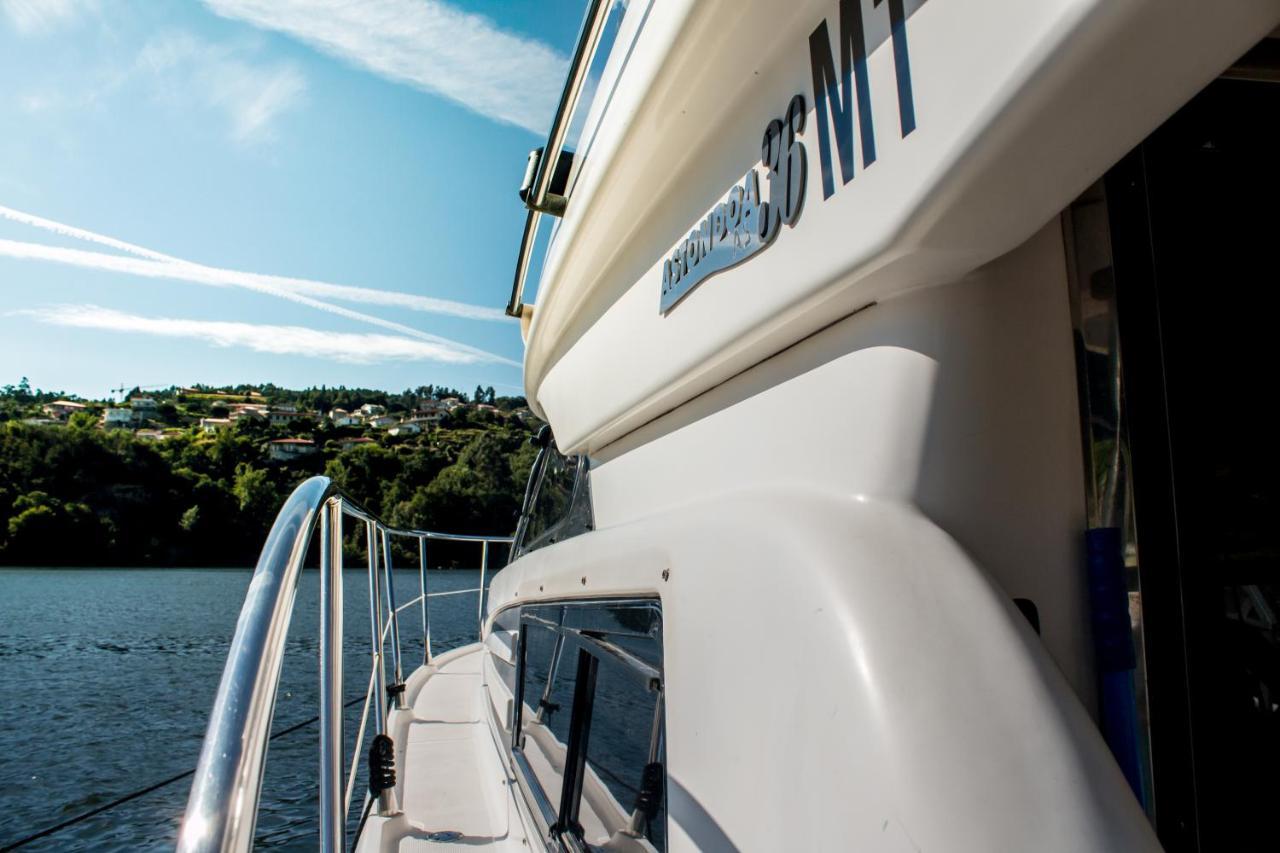 Aquadouro Yacht Radames - Sleep Boat Experience Hotel Castelo de Paiva Bagian luar foto